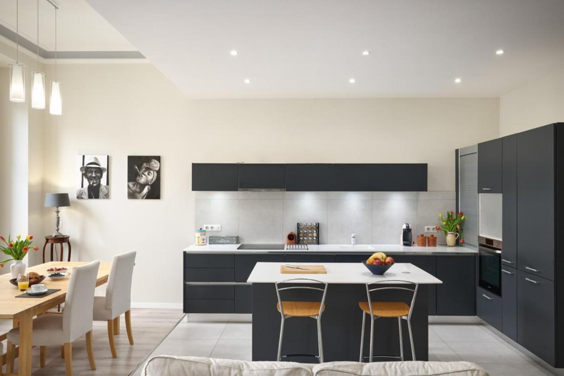Sunlight - Gisele - Hyper Central, 1 Bedroom With Large Living Nizza